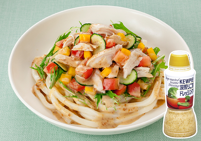 Salad Udon Noodles with Steamed Chicken and Colorful Vegetables