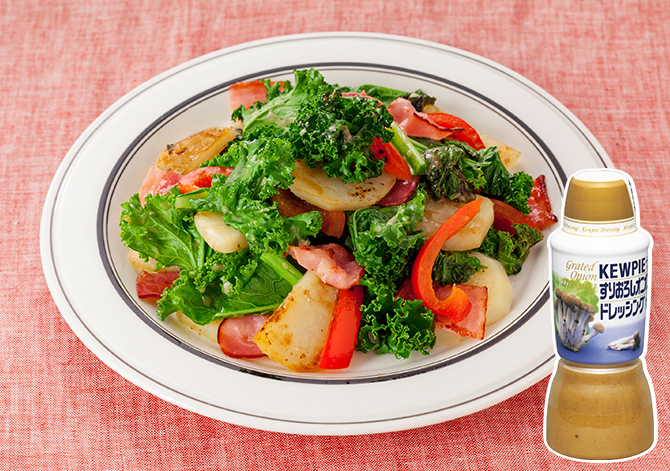 Stir-fried kale and potato with grated onion