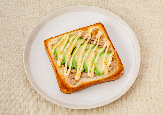 Tuna and Avocado Mayonnaise Toast