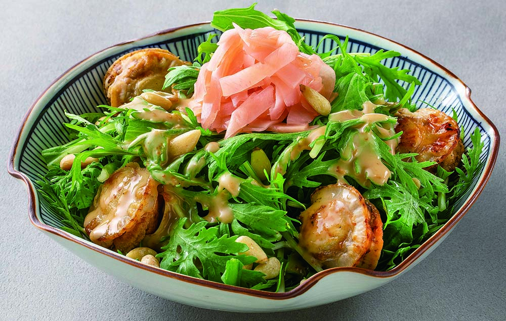 Sautéed Scallops Salad with Deep-Roasted Sesame Dressing
