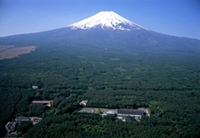 富士山と富士吉田キユーピー(株)